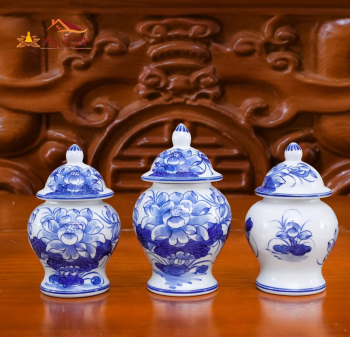 Chum thờ Bát Tràng